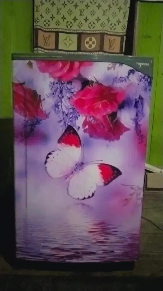 Kulkas 1pintu Toshiba Glacio masih orisinil.