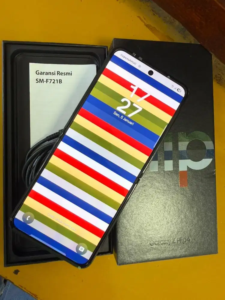 Z Flip 4 mulus aman ga da den at bekas lipatan  dilayar dr baru plasti