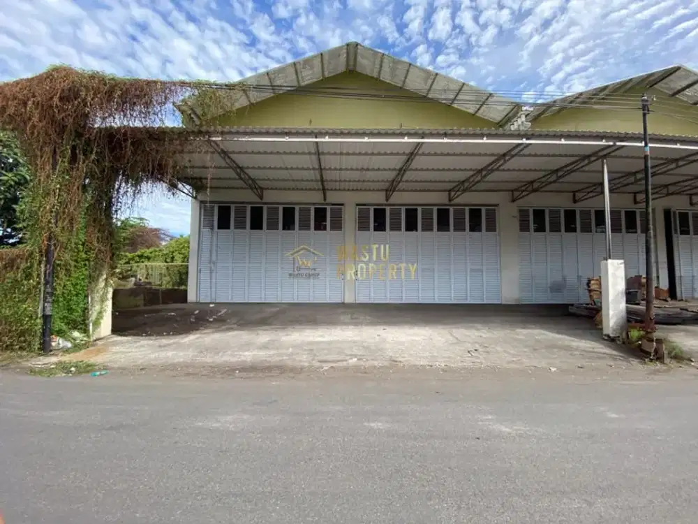 Gudang Strategis Dekat Jl. Parangtritis Sewon - Harga Murah