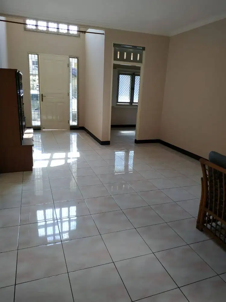 Rumah Mekar Wangi Bandung Siap Huni