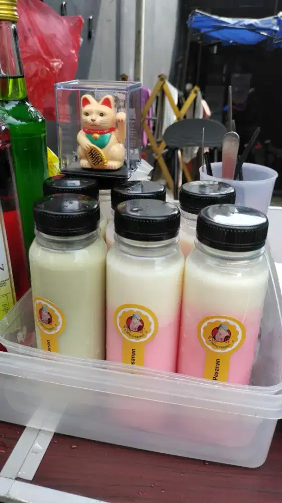 Menerima pesanan Snack box dan nasi box