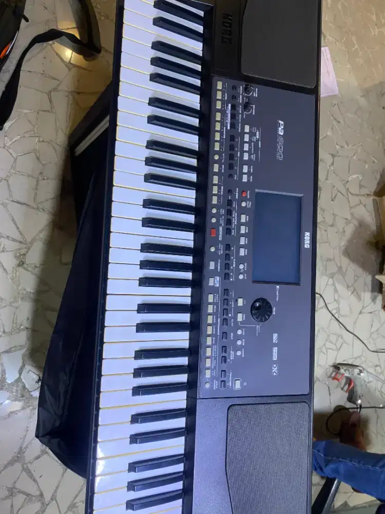 KEYBOARD KORG PA 600