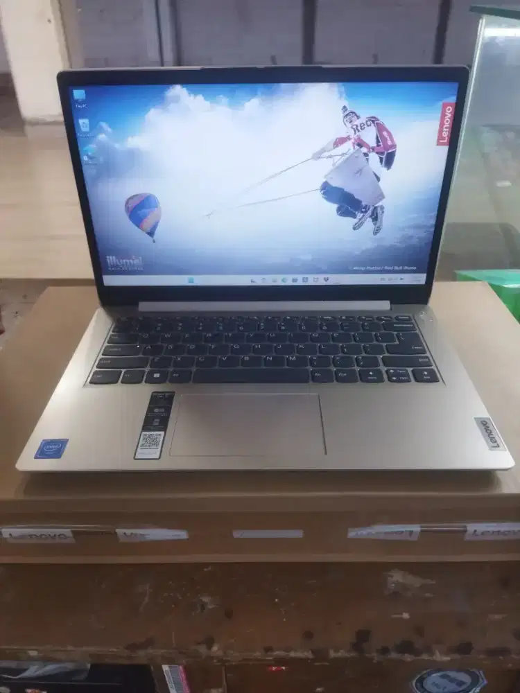 Lenovo Ideapad slim 1 mulus fullset
