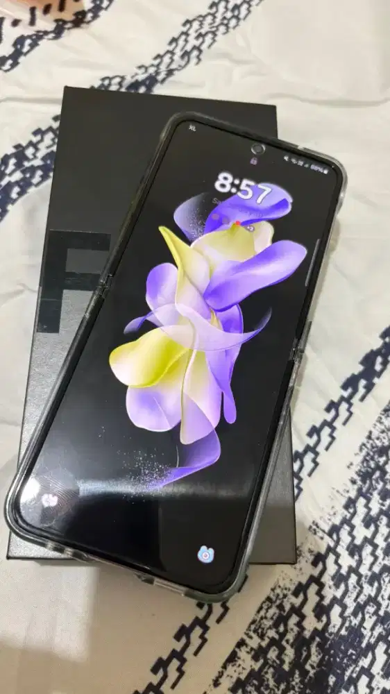 samsung zflip 4 8/256 full set original sein