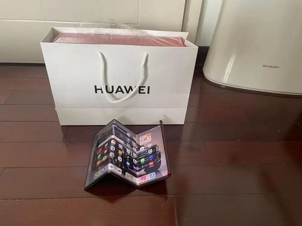 Huawei Mate XT 16GB/1TB Like New | Pakai 1 Minggu | Beli 53 Juta