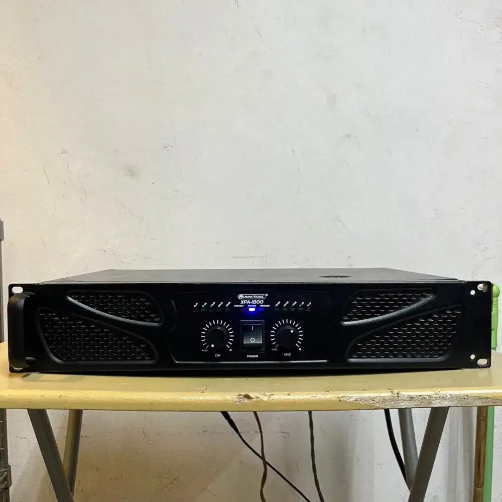 Omnitronic XPA-1800 Power Amplifier Amp Original Second 2 Channel