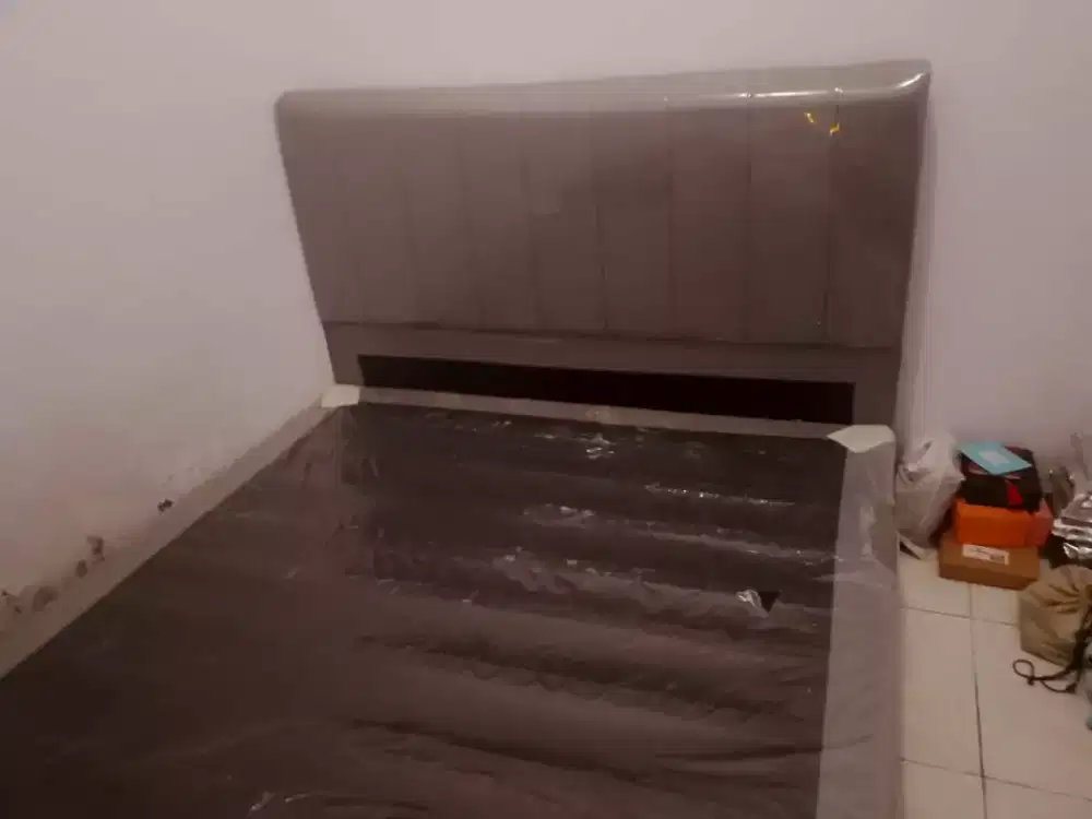 Divan kasur ukuran 180