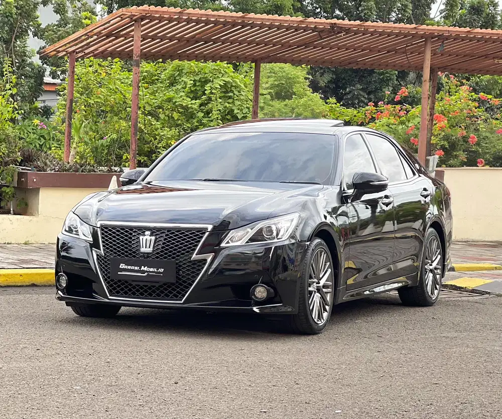 Toyota Crown Athlete G 3.6 V6 2013 / CBU Japan / Odo 33rbu Kilometer