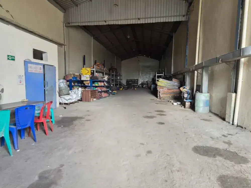 Gudang Margomulyo Lantai Cor Nego Sampai Deal