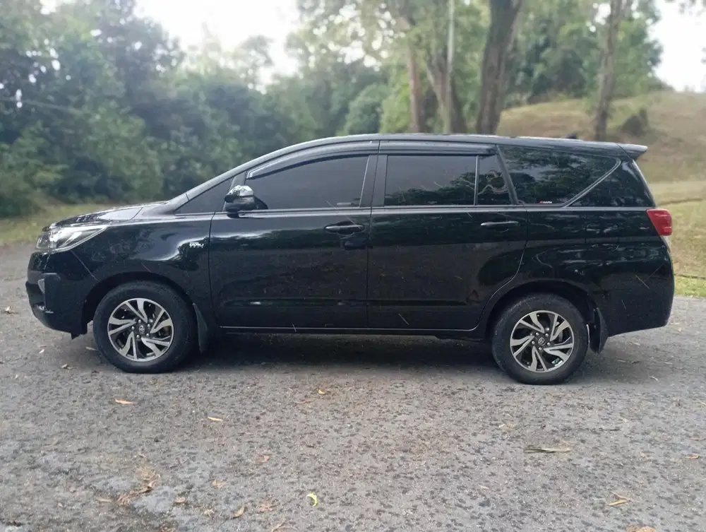 Toyota Kijang Innova 2022 Bensin