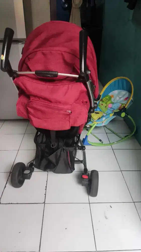 Stroller dan ayunan bayi