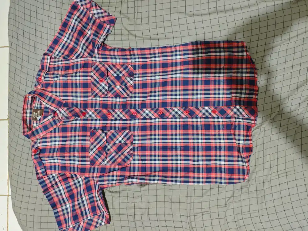 Kemeja Casual Kotak merk Cole