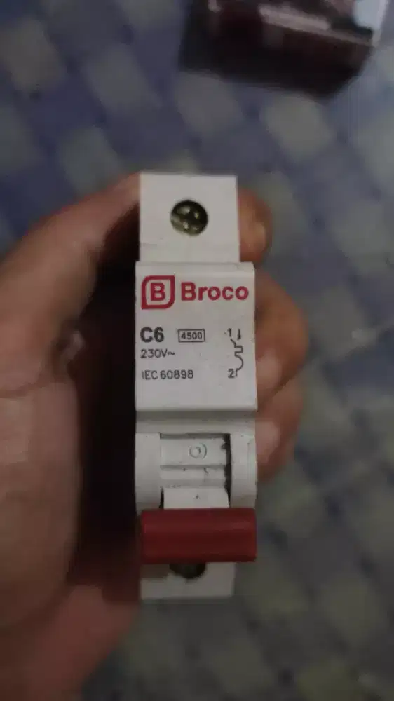 MCB BROCO C6 sisa proyek