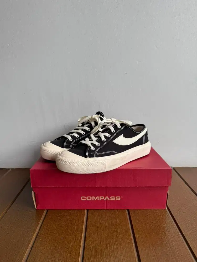 Sepatu Compass Gazelle Low Black White