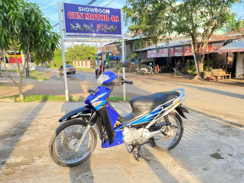 Di jual honda supra x 125 tahun 2006