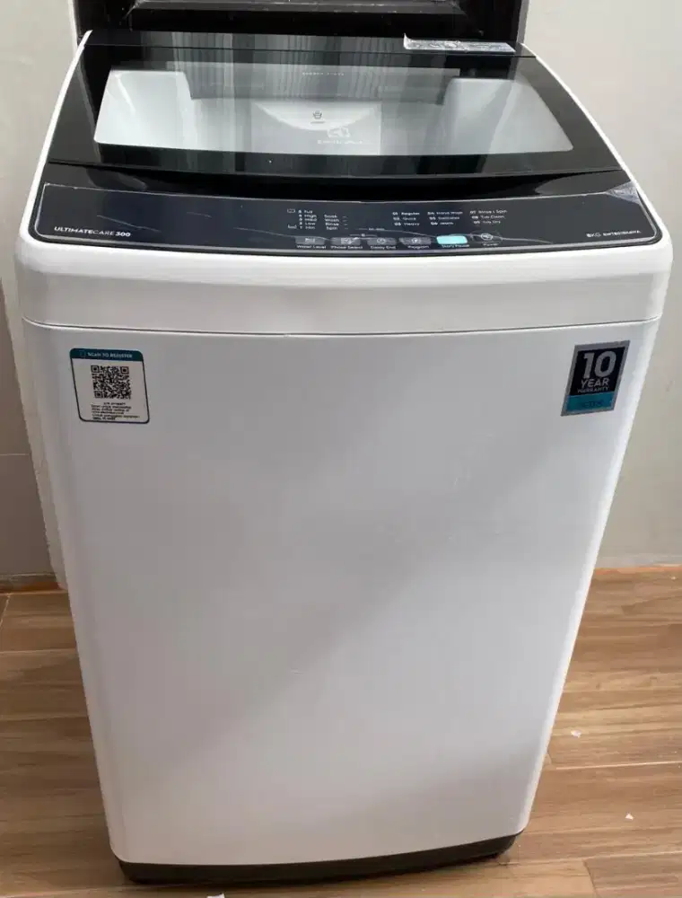 Mesin cuci Electrolux top loading 8kg EWT8078K6WA