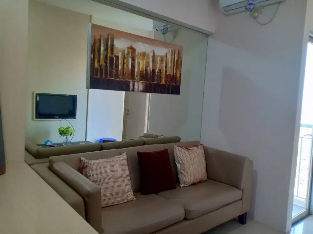 Disewakan Apartemen GUNAWANGSA MERR 2BR Corner Luas 42 m2 Full Furnished Bagus