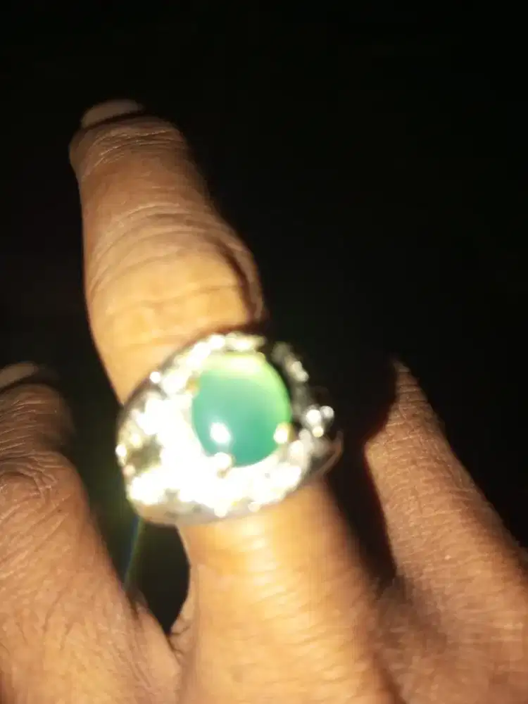 Cincin batu bacan cristal