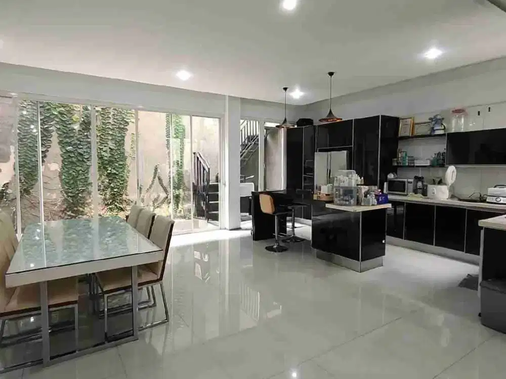 dijual cepat Villa permata gading 10 x 20 rumah siap huni 3½ lantai bebas banjir hanya 7*M-an