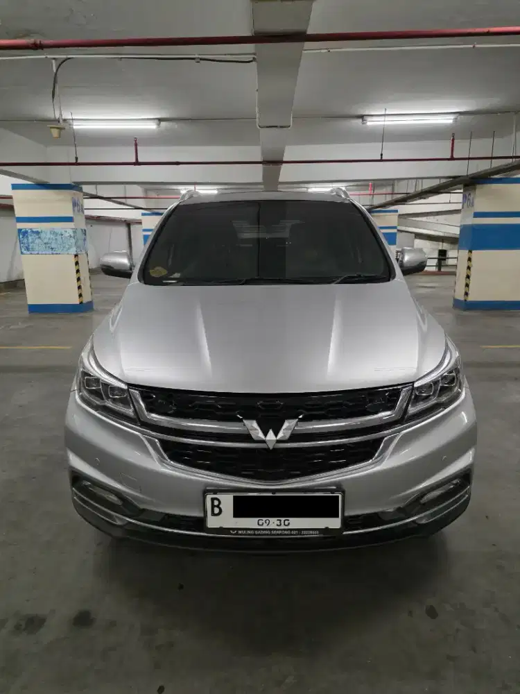Wuling Cortez 1.5T Lux+ CVT 2020 Silver (3 seater, no captain seat)