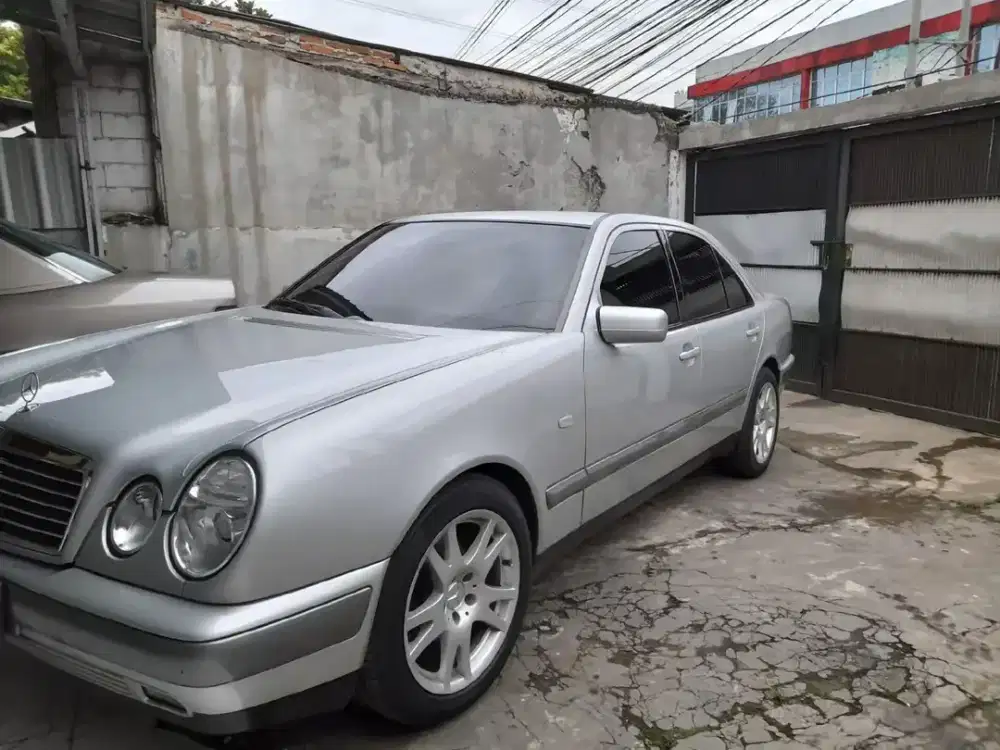 Terima servis,ganti oli mesin,matic mercedes