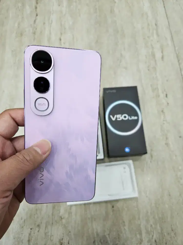 VIVO V50LITE 4G RAM 8|256GB