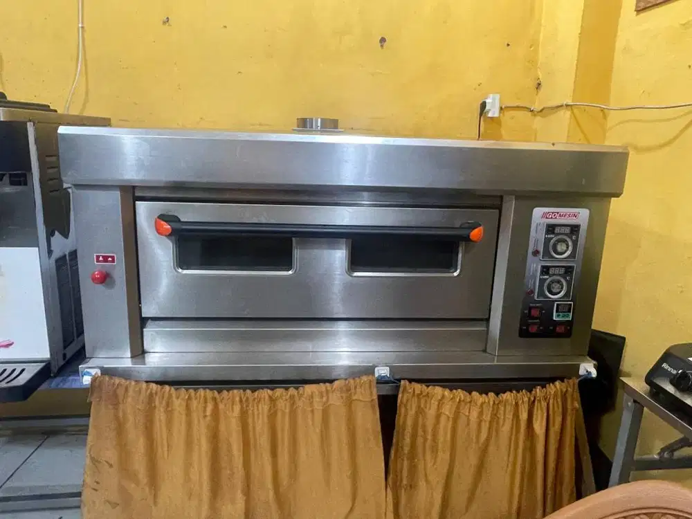 Mesin oven  panggang