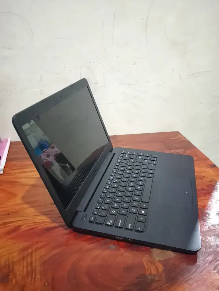 LAPTOP ASUS VIVOBOOK E402Y RAM 4GB SSD 128GB