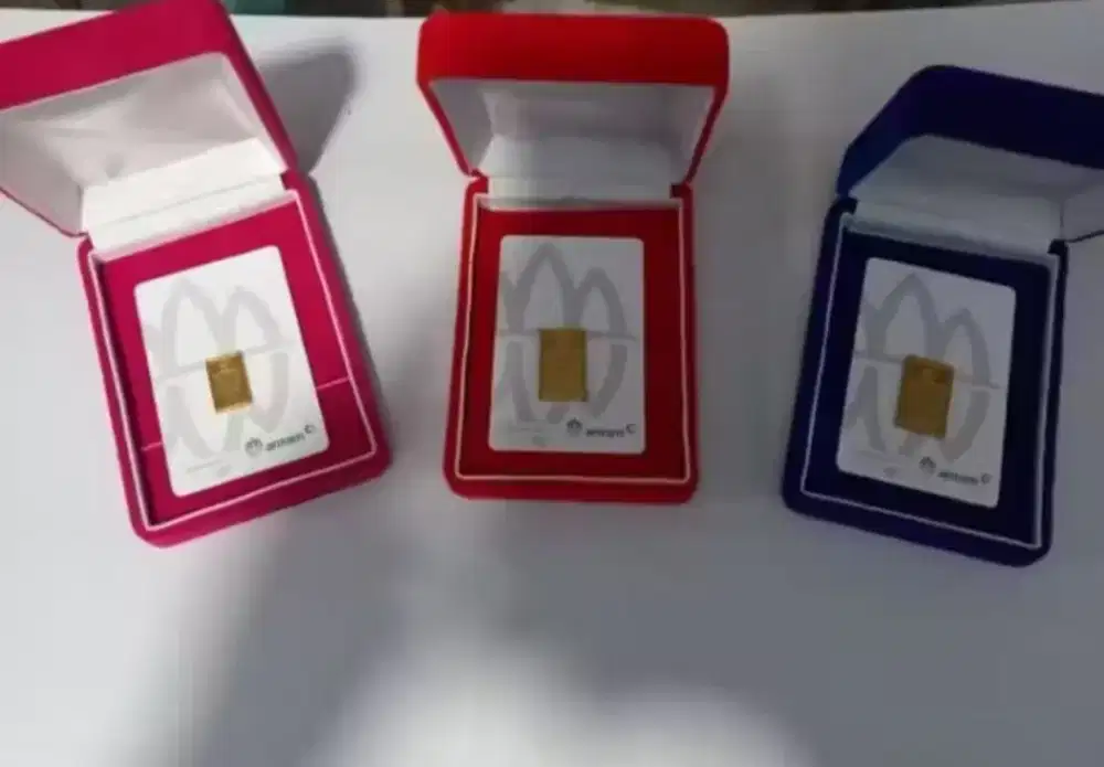 Kotak Box Perhiasan Logam Mulia (BARU)