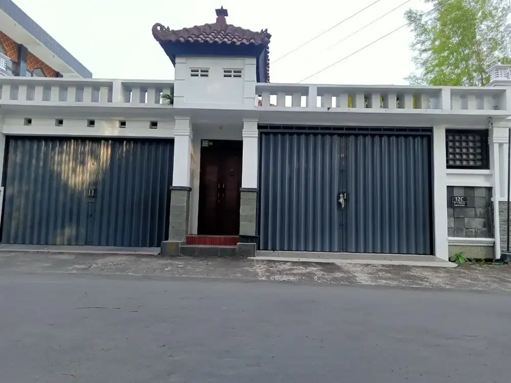 RUMAH SIAP HUNI, TIPE BESAR, DI MAGUWOHARJO, SLEMAN