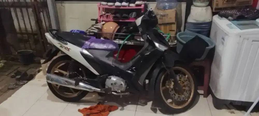 Honda Supra x 125 CW Injection 2006