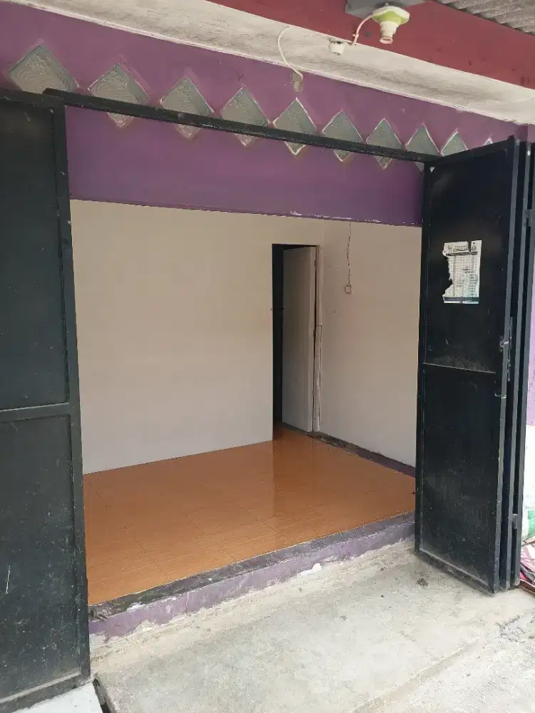 Disewakan kios 1 pintu murah