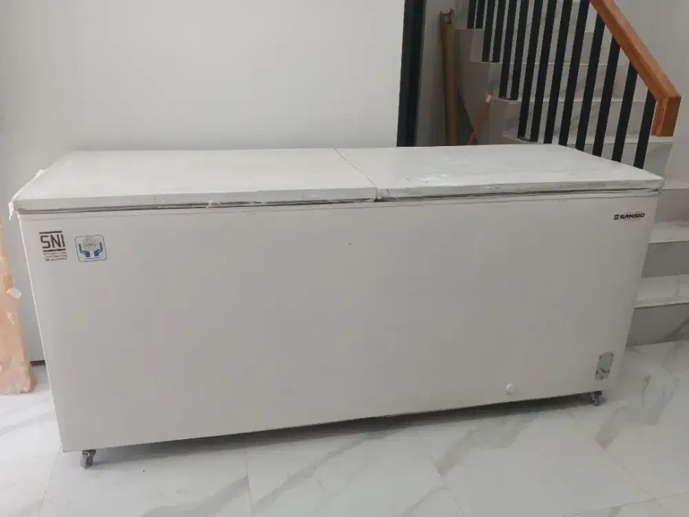 Freezer box second bekas 600L sansio