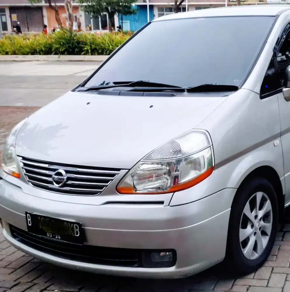 Jual Cepat Butuh Dana Mobil Nissan Serena HWS Matic  2010