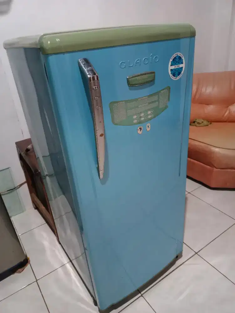 Kulkas toshiba glacio 1 pintu