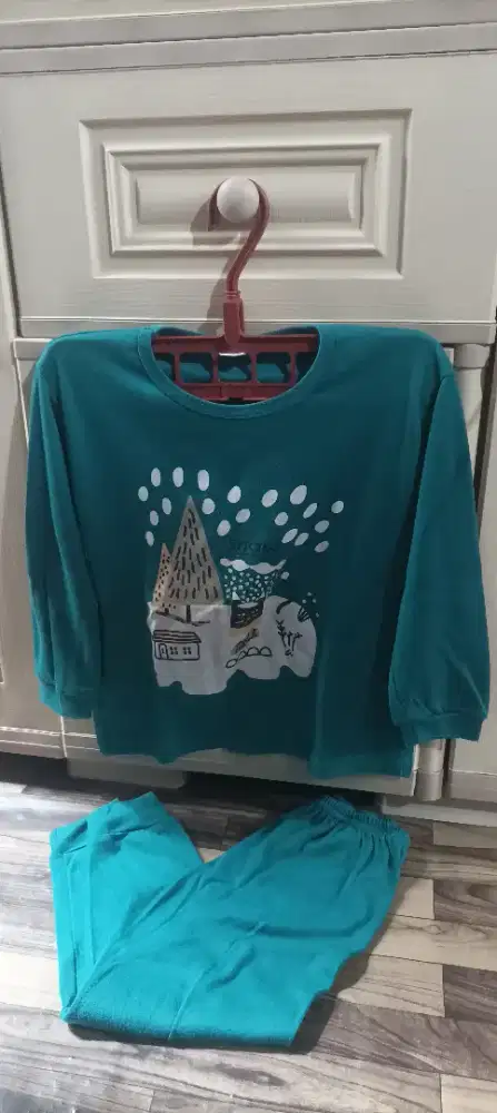 Baju & Celana Setelan anak Size 6