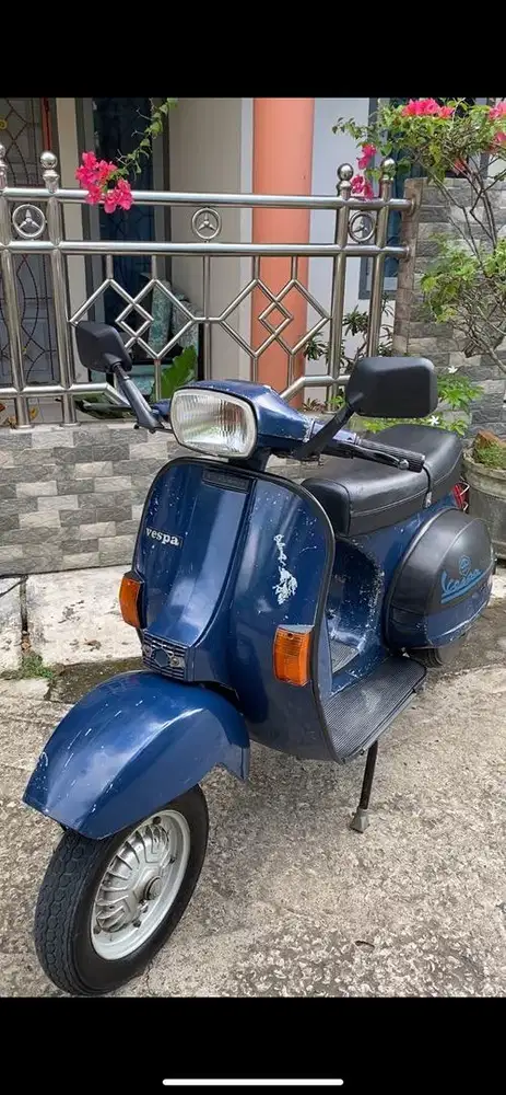 Vespa exclusive 2 tahun 1990