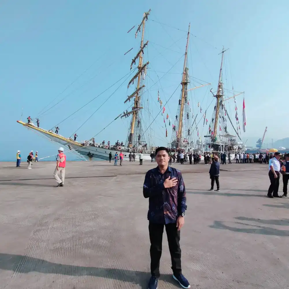 Yang butuh supir pribadi/ kedinasan