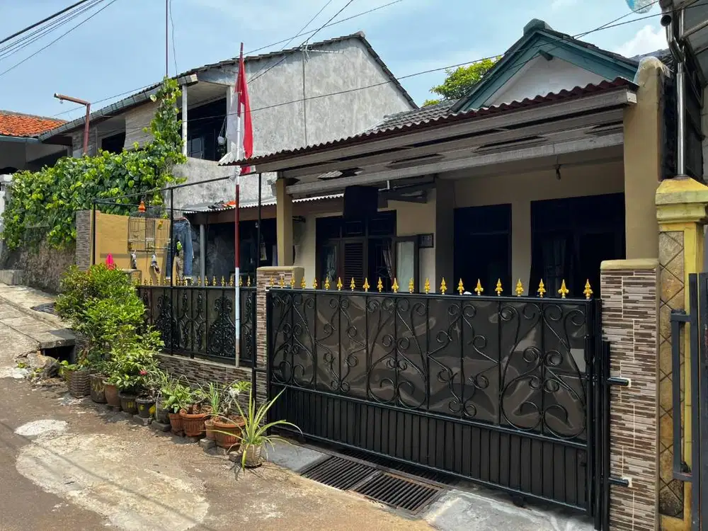 DIJUAL rumah nyaman & siap huni dekat Cibubur Junction