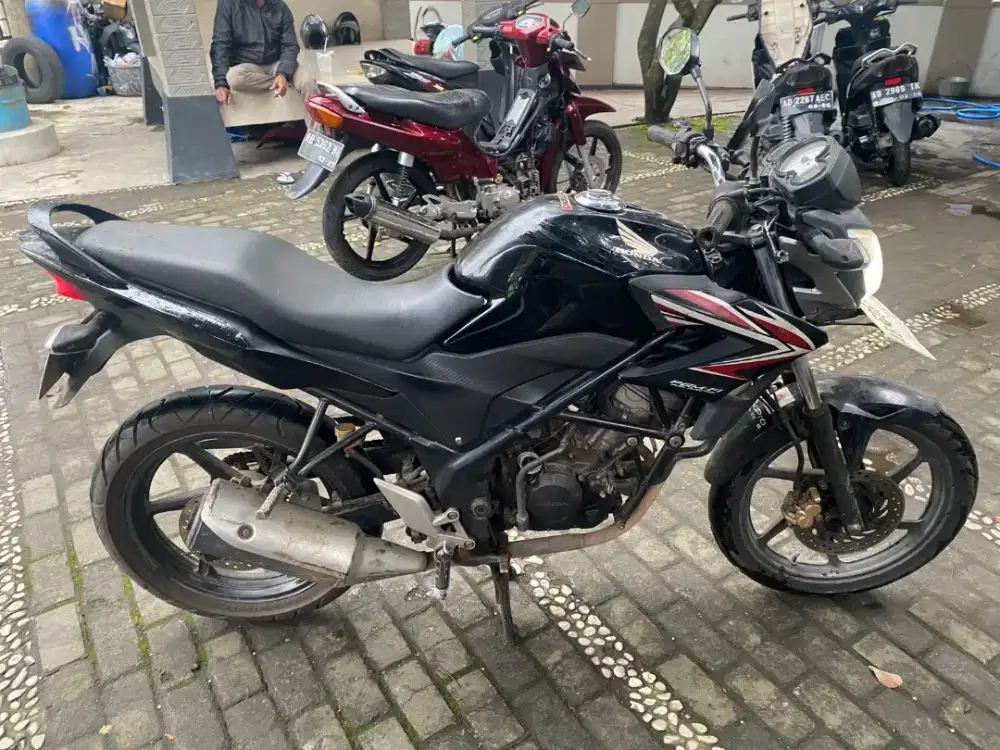 Honda CB 150 R THN 2013 plat AB sleman