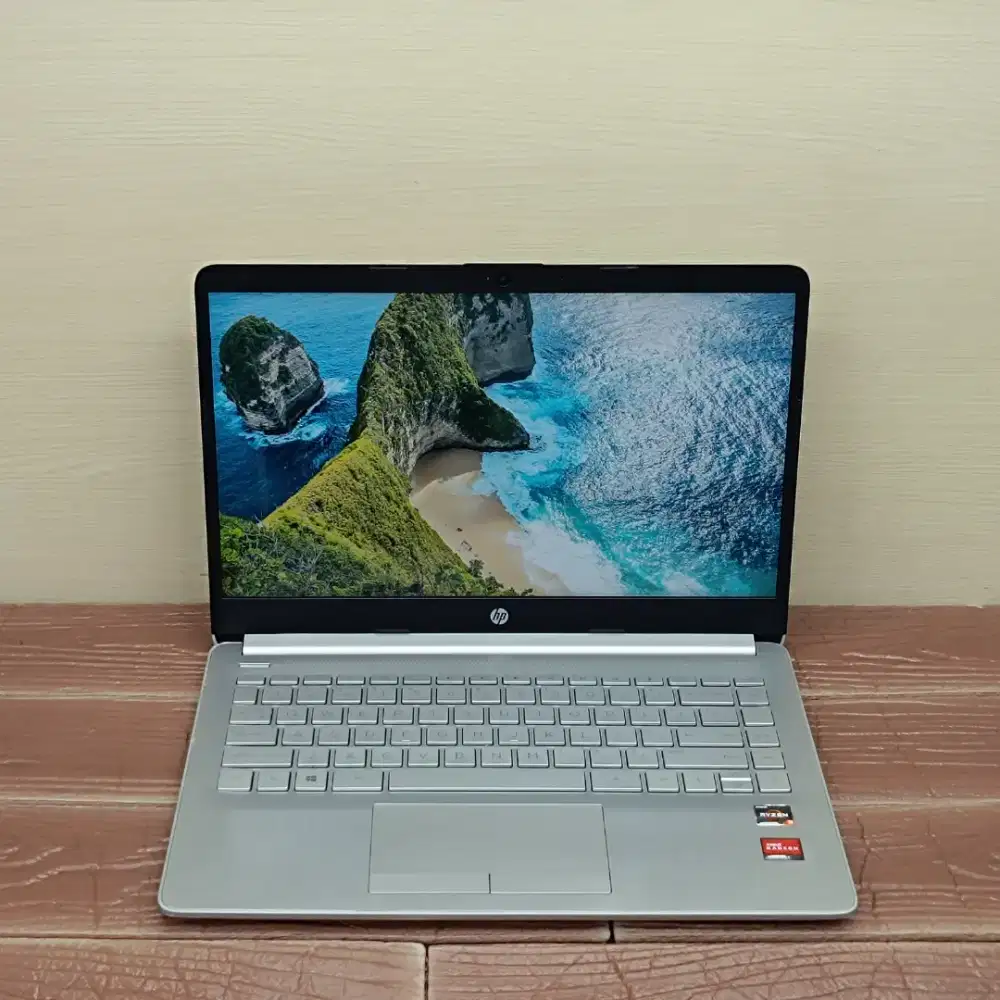 HP 14s dk1032WM AMD RYZEN 3-3250U RAM 8GB SSD 256GB FHD