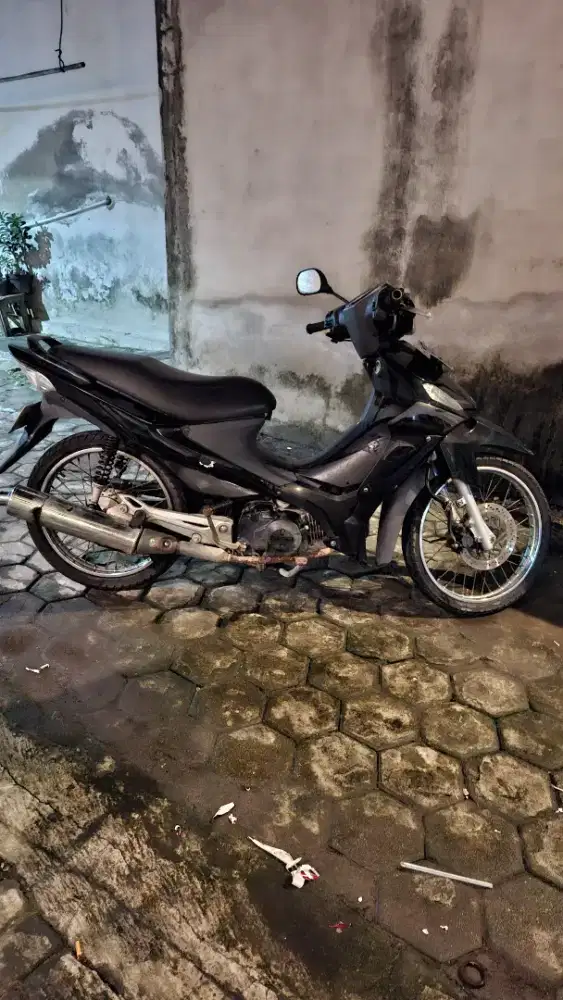 Titan THN 2010 plat AB Bantul