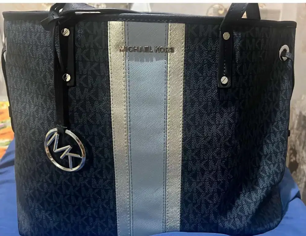 Di jual tas MK asli preloved