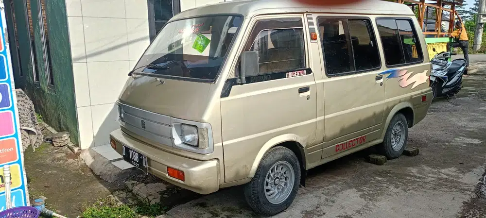 Suzuki Carry 1988 Bensin