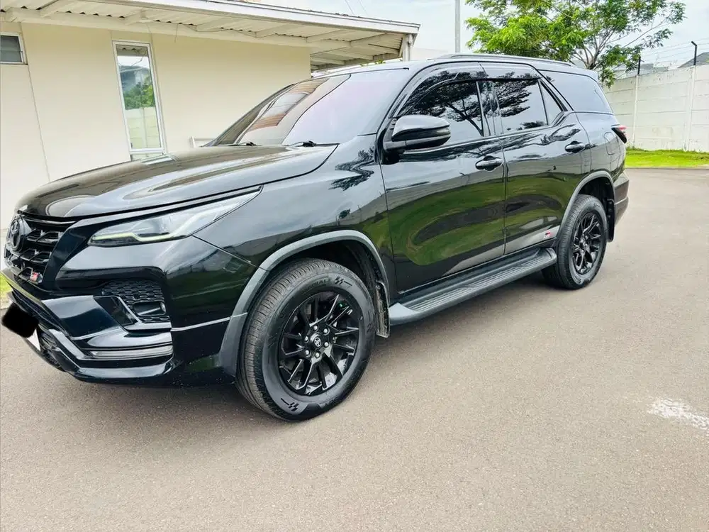 Fortuner GR 2.4 AT Diesel 2021