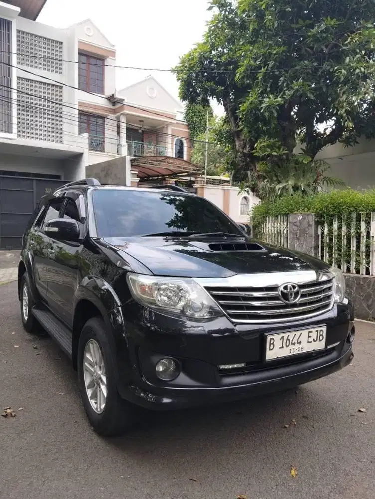 FORTUNER 2.5 VNT TURBO AT 2013(BLACK DASBOARD)