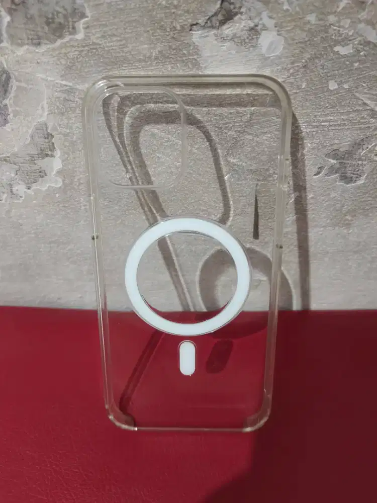 Clear case iPhone 12 pro max with magsafe