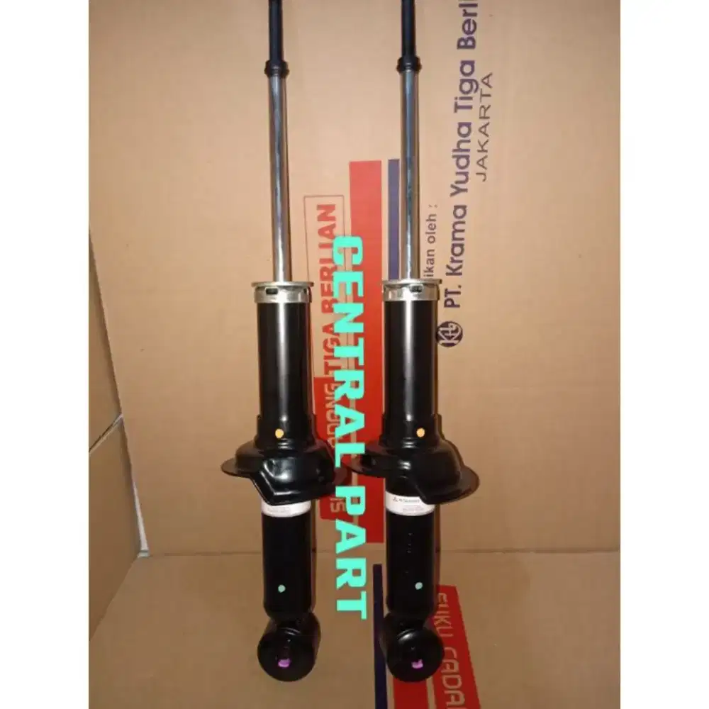 Shock breaker belakang outlander Mitsubishi
