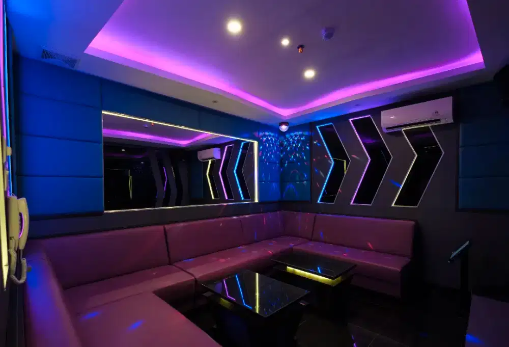 Dibutuhkan Talent Karaoke dan Longue