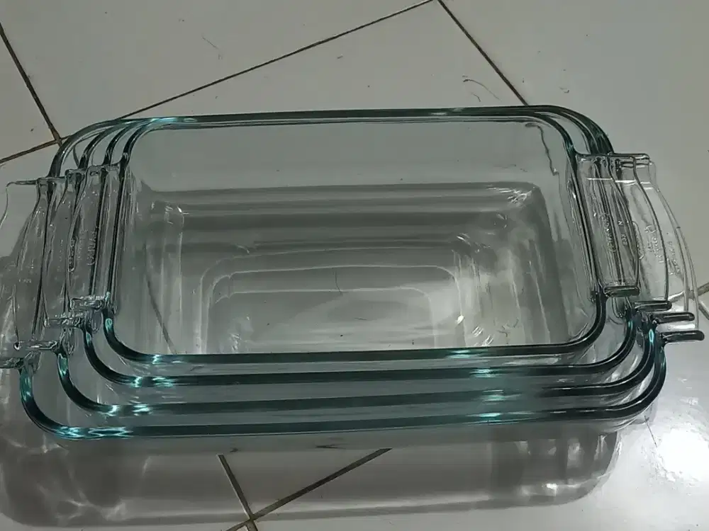 Pyrex made in France ada 4pcs(1set)